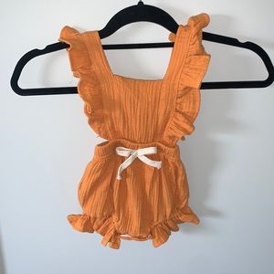 Mustard Jumper/ Onesie 0-3 months